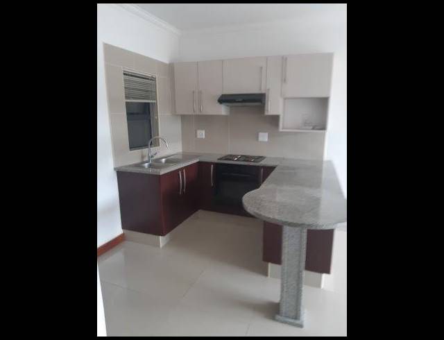 2 BEDROOM APARTMENT FOR SALE IN UMHLANGA RIDGE